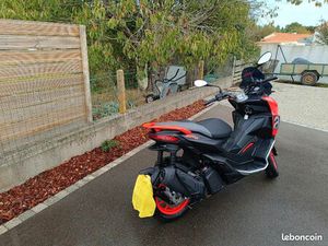 APRILIA SR GT 125