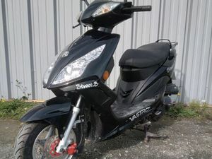 SCOOTER VASTRO STREET S