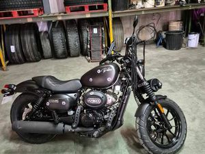 HYOSUNG 125 CC BOBBER