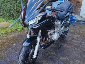 YAMAHA FZ6 FAZER
