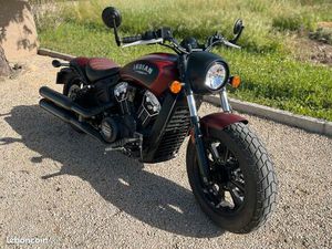 MOTO INDIAN SCOUT BOBBER 1200 CUSTOM 2023 - 450 KM ÉTAT NEUF