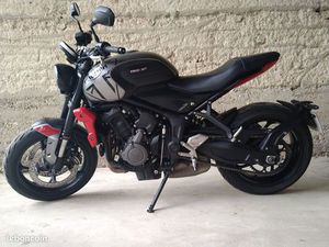 TRIUMPH TRIDENT 660 A2