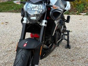 APRILIA SHIVER 900