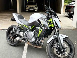 KAWASAKI Z650 A2