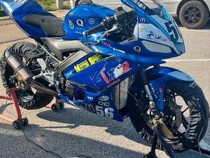YAMAHA R3 PISTE