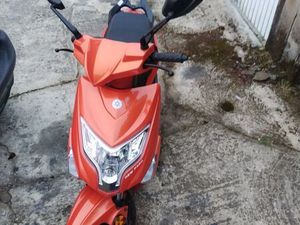 A VENDRE SCOOTER
