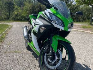 NINJA 300 R