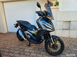 HONDA XAD 2024 1IERE MAIN