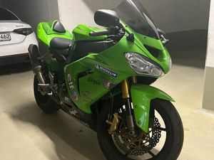 KAWASAKI NINJA ZX-10R