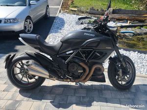 DUCATI 1200 DIAVEL CARBON