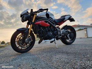 SPEED TRIPLE R 2016