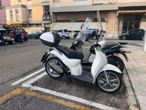 APRILIA SCARABEO 100 - 2011