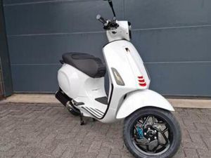 MEGA SNELLE VESPA PRIMAVERA 80CC 4KLEPPER! — SCOOTERS | PIAGGIO — MARKTPLAATS