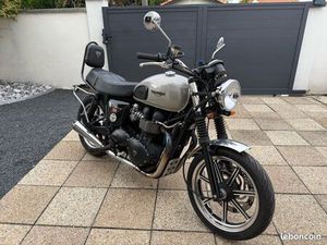 TRIUMPHE BONNEVILLE SE