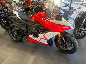 PROMOTION DE NOEL MOTO MASH K750