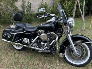 HARLEY DAVIDSON ROAD KING CLASSIQUE