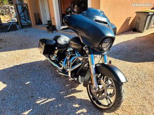 STREET GLIDE SPECIAL