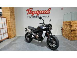 HUSQVARNA SVARTPILEN 801