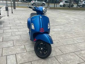 VESPA 125 GTS ABS BLEU MAT