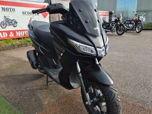 SCOOTER 50 APRILIA SXR