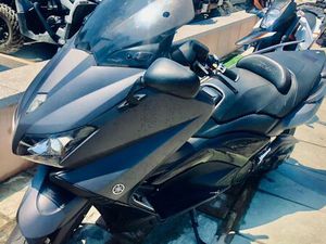 À VENDRE TMAX 530 - ÉTAT PARFAIT