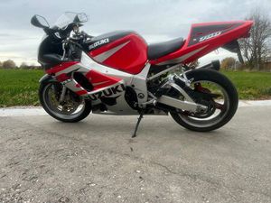 SUZUKI GSX750R K1