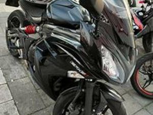 KAWASAKI ER 6F - 2015 TOTAL BLACK