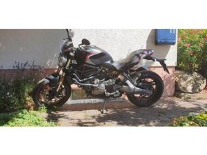 DUCATI MONSTER 821 STEALTH - WENIG KM (5500KM)