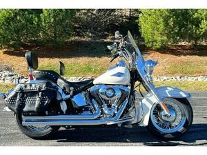 2014 HARLEY-DAVIDSON SOFTAIL FLSTC - HERITAGE CLASSIC