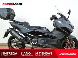 YAMAHA - TMAX