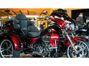 VEND HARLEY TRI GLIDE CVO 2022