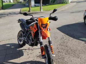 KTM 640 LC4 SUPERMOTO
