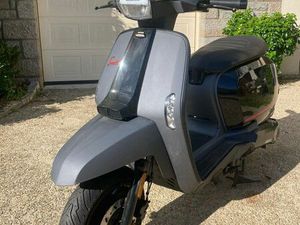 LAMBRETTA V125 SPECIAL