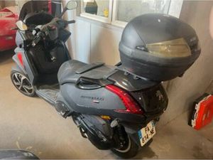 PEUGEOT METROPOLIS RX-R 2018 33000KM