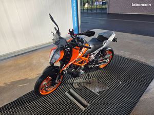 KTM DUKE 390 A2