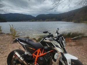 KTM DUKE 690