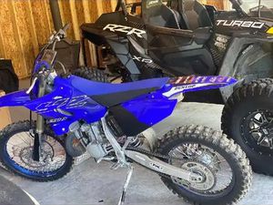 2022 YZ250X