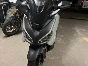 HONDA FORZA 125 GARAGENFAHRZEUG TOP GEPFLEGT! WINTERPREIS