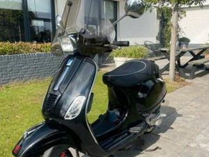 VESPA S50 4T TE KOOP, RECENT NAGEKEKEN BIJ GARAGE — SCOOTERS | VESPA — MARKTPLAATS