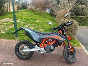 KTM 690 SMCR