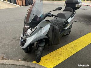 PIAGGIO MP3 350 HPE TRES BON ETAT - CT OK
