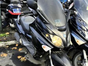 PIAGGIO XEVO 125 SPORT BLACK MAT GARANTIE 2 ANS CT 0K