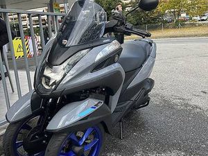 YAMAHA TRICITY 125 CC CANTON TESSIN -