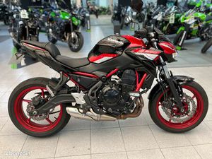 KAWASAKI Z650
