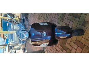② VESPA GTS 125 CC