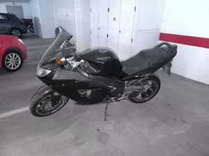 TRIUMPH - SPRINT 1050 ST