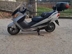SUZUKI BURGMAN 400