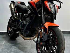 KTM DUKE 890