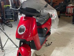 SCOOTER ÉLECTRIQUE NIU MGT PRO