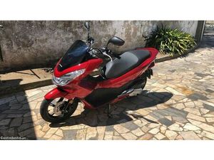 YAMAHA NMAX - 17